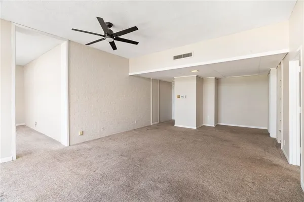 $155,000 | 4600 Ocean Drive, Unit 906, Corpus Christi, TX 78412