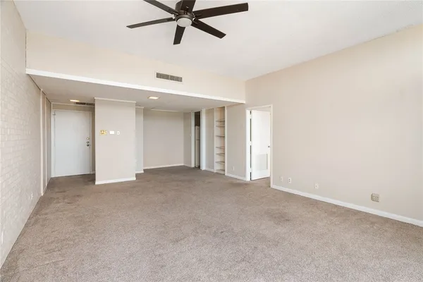 $155,000 | 4600 Ocean Drive, Unit 906, Corpus Christi, TX 78412