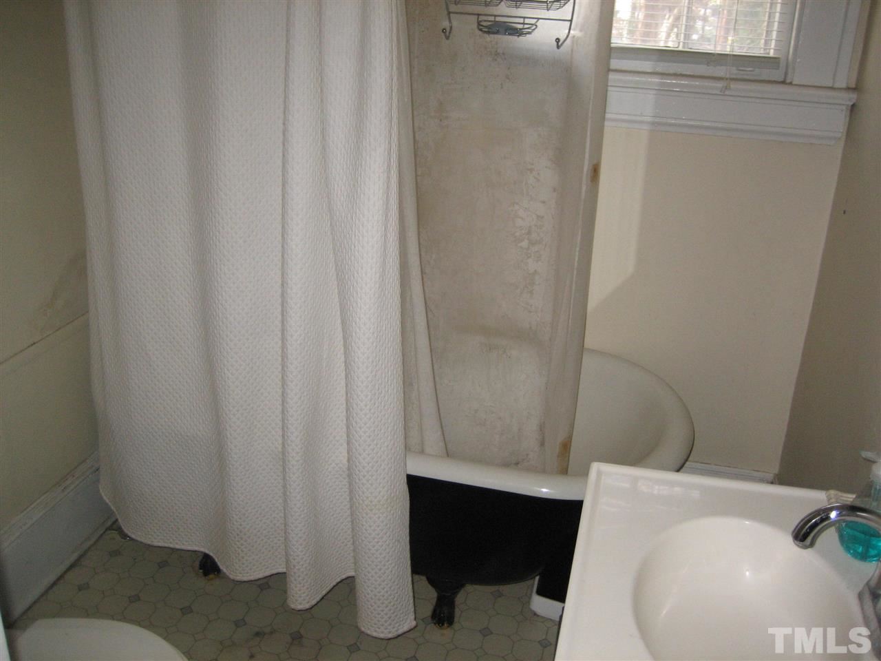 607 North East Street Raleigh, NC 27604 - Photo 6 of 25