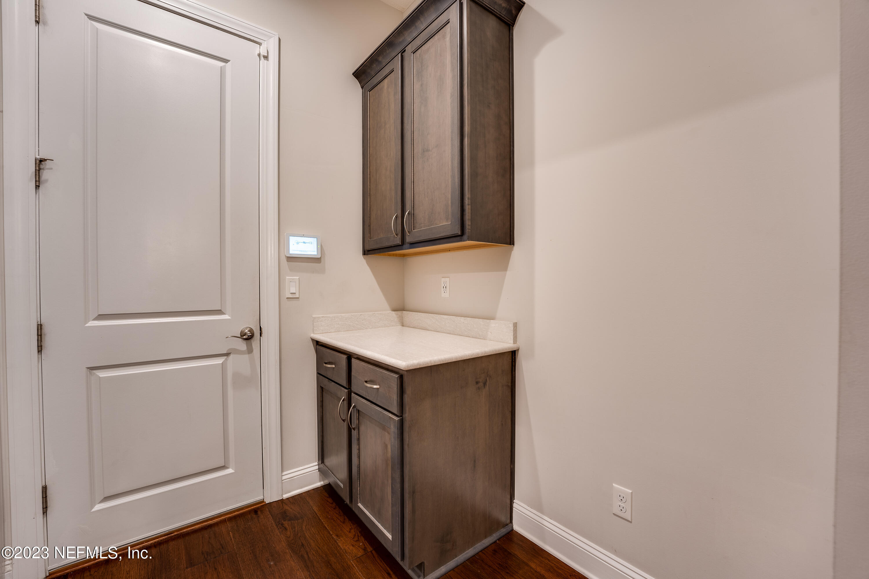 257 Glenneyre Circle St. Augustine, FL 32092 - Photo 22 of 98 a bathroom with a sink and a mirror