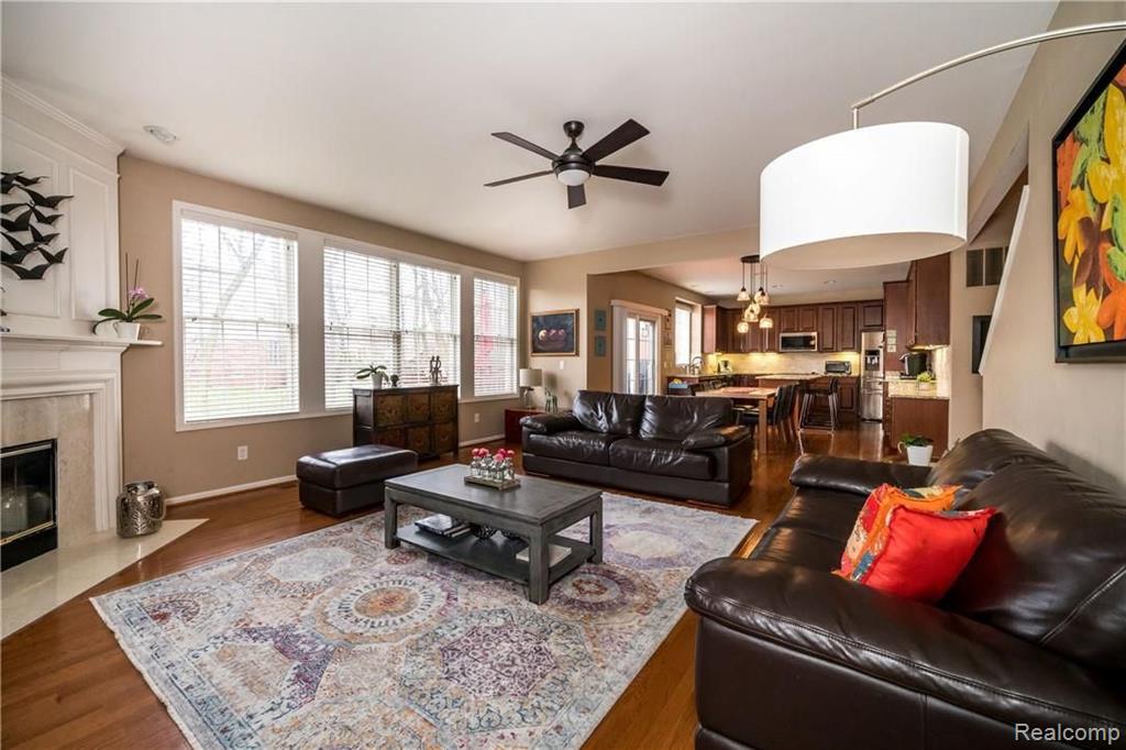 676 Windsong Drive Rochester Hills, MI 48307 - Photo 8 of 38