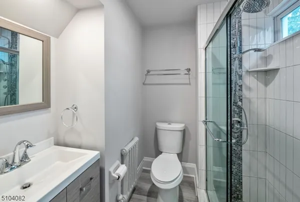 $2,800 | 204 Forest Street, Unit 2, Montclair, NJ 07042