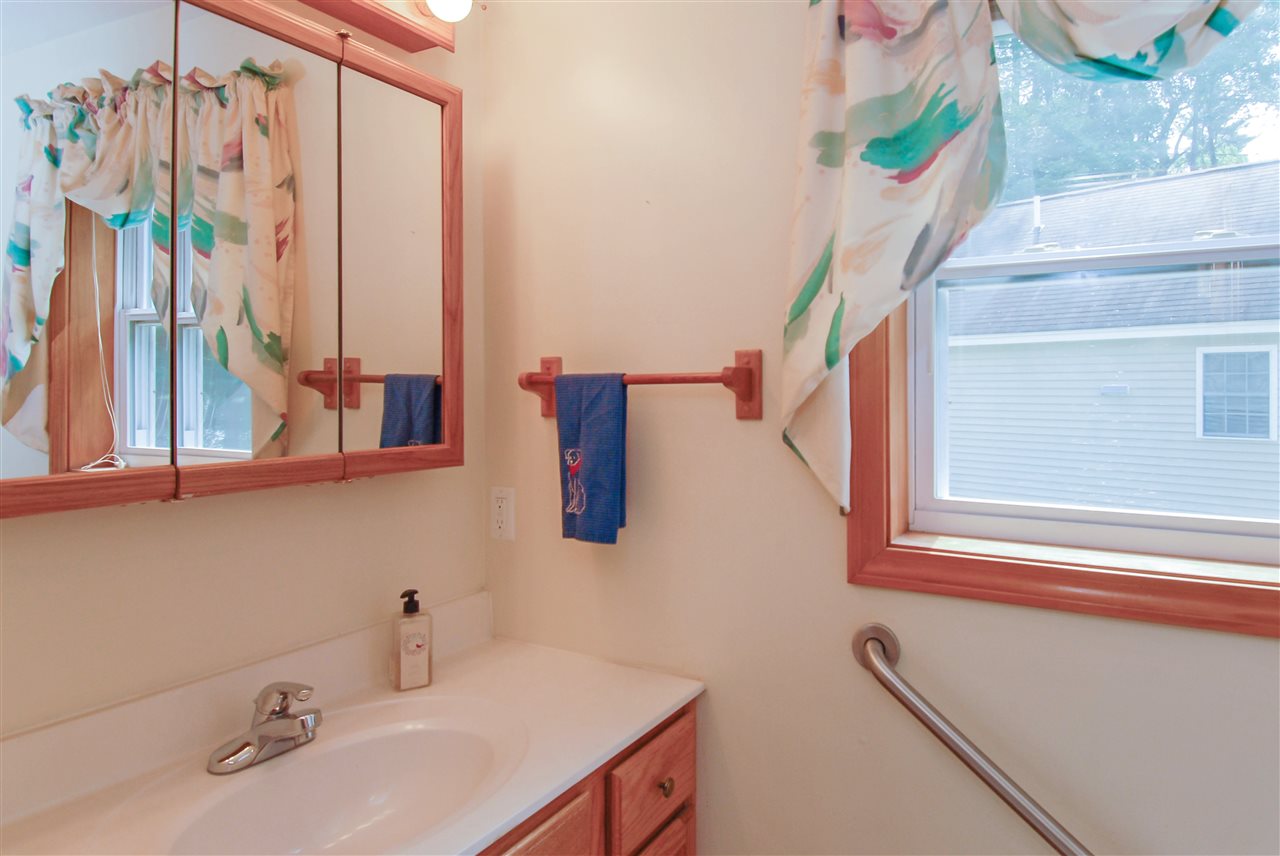 39 Fox Road Middleton, NH 03887 - Photo 25 of 40