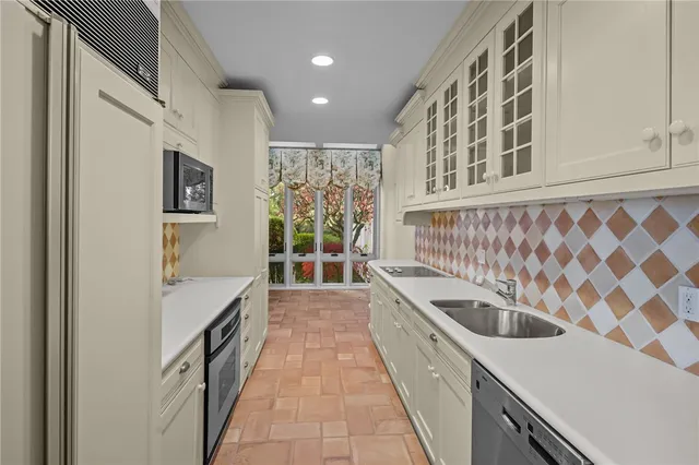 $1,195,000 | 2 Bagy Wrinkle Cove, Warren, RI 02885