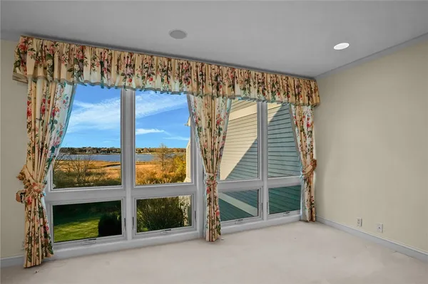 $1,095,000 | 2 Bagy Wrinkle Cove, Warren, RI 02885