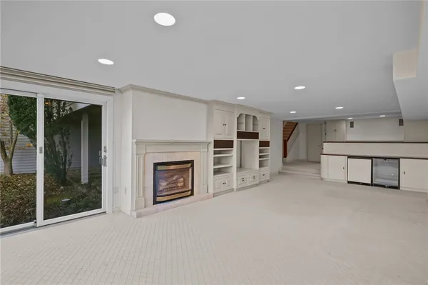 $1,095,000 | 2 Bagy Wrinkle Cove, Warren, RI 02885