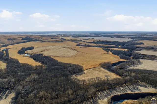 $1 | 0 Indian Village Road, Belvue, KS 66407