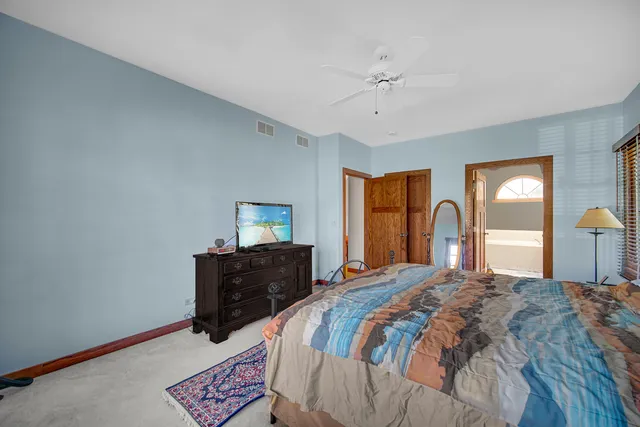 $425,000 | 2161 Burnham Court, Algonquin, IL 60102