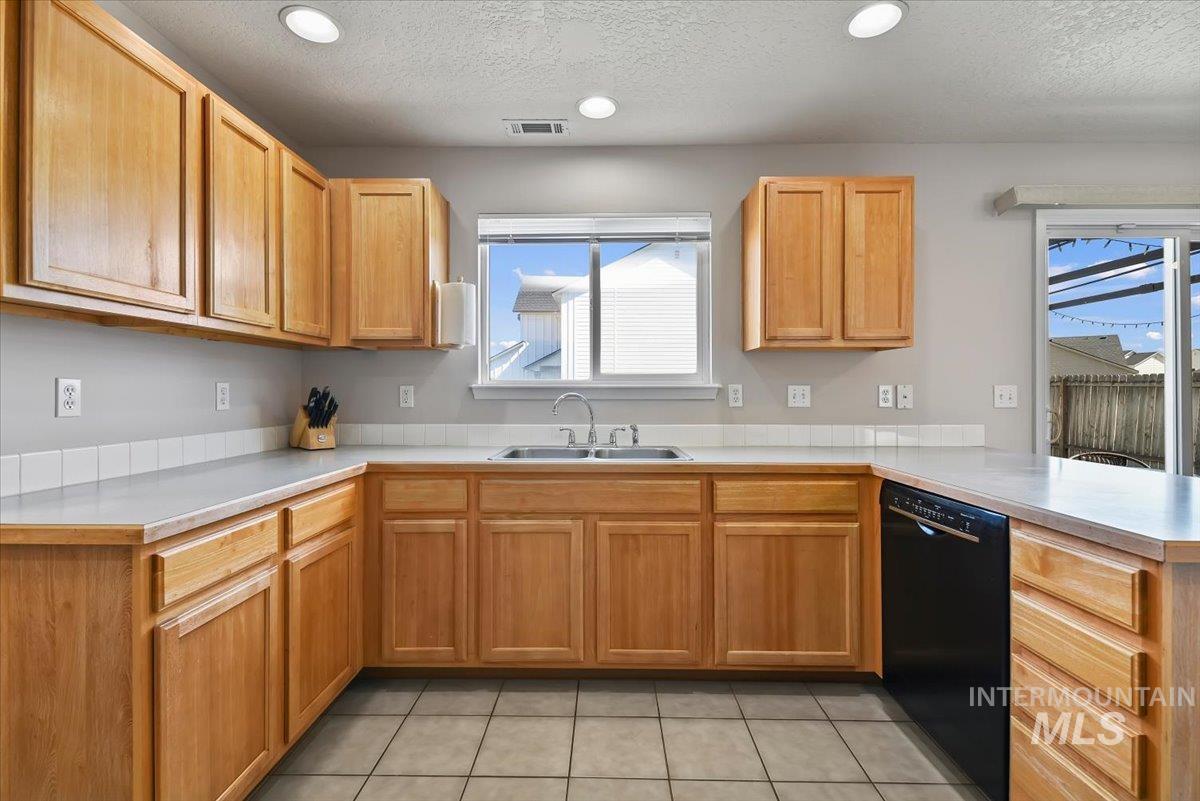 16616 Ruego Way Caldwell, ID 83607 - Photo 13 of 32