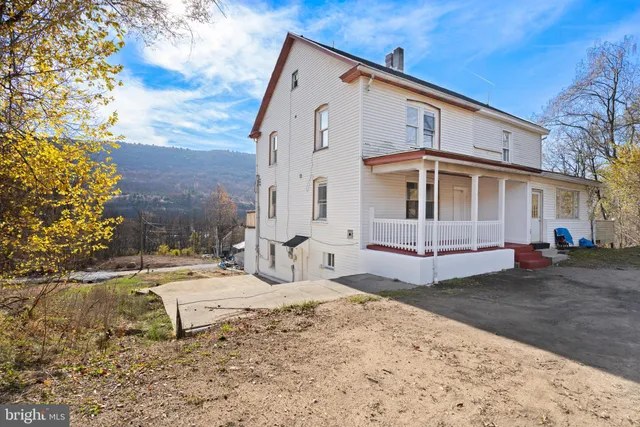$285,000 | 1104 Princeton Avenue, Palmerton, PA 18071