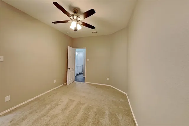 $2,550 | 301 Hudson Falls Drive, Arlington, TX 76002