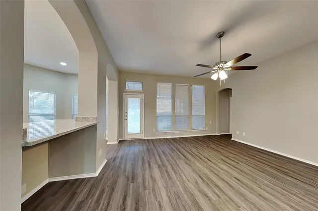 $2,550 | 301 Hudson Falls Drive, Arlington, TX 76002