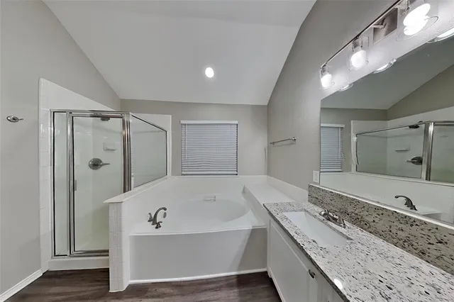 $2,550 | 301 Hudson Falls Drive, Arlington, TX 76002