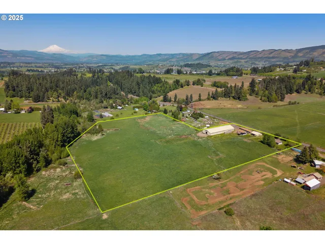 $995,000 | 3900 Wyeast Road, Hood River, OR 97031