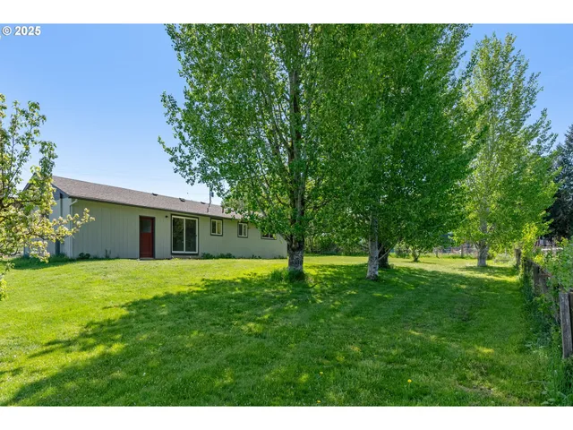 $995,000 | 3900 Wyeast Road, Hood River, OR 97031