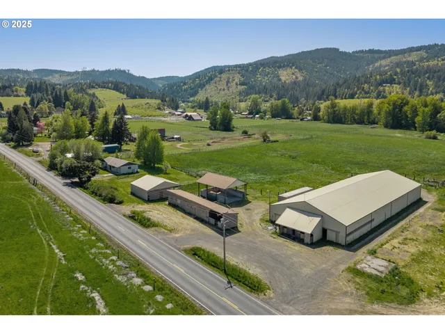 $995,000 | 3900 Wyeast Road, Hood River, OR 97031