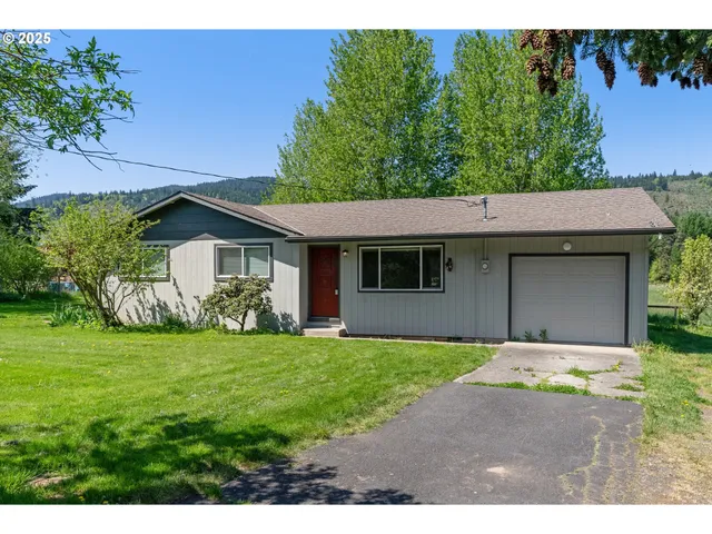 $995,000 | 3900 Wyeast Road, Hood River, OR 97031