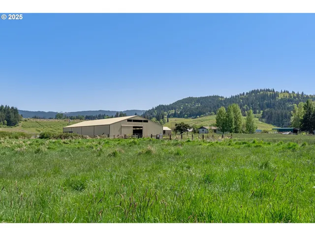 $995,000 | 3900 Wyeast Road, Hood River, OR 97031
