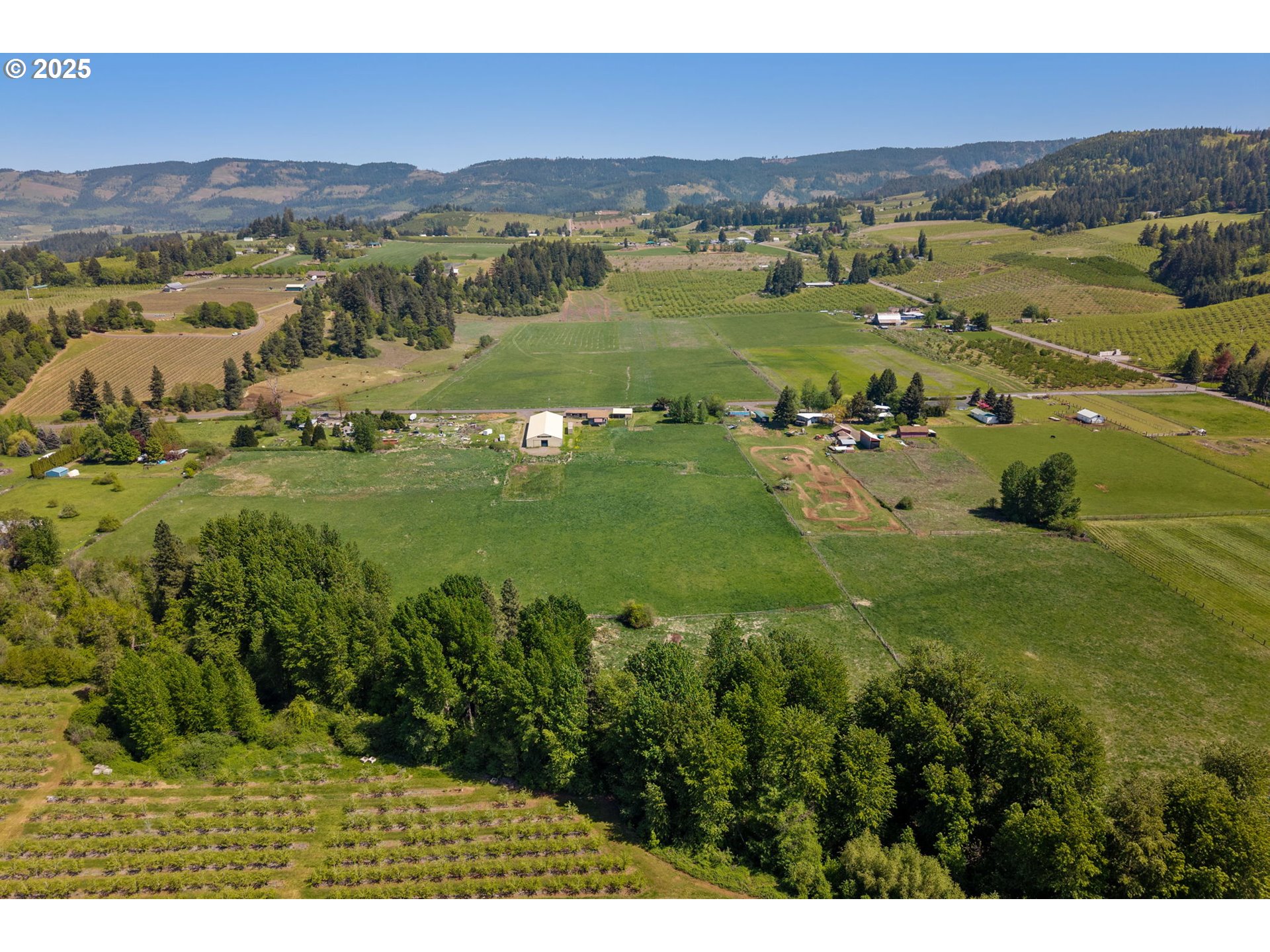 3900 Wyeast Road Hood River, OR 97031 - Photo 43 of 46 Gallery Image 43