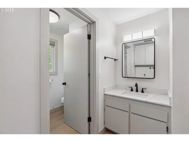 $995,000 | 3900 Wyeast Road, Hood River, OR 97031