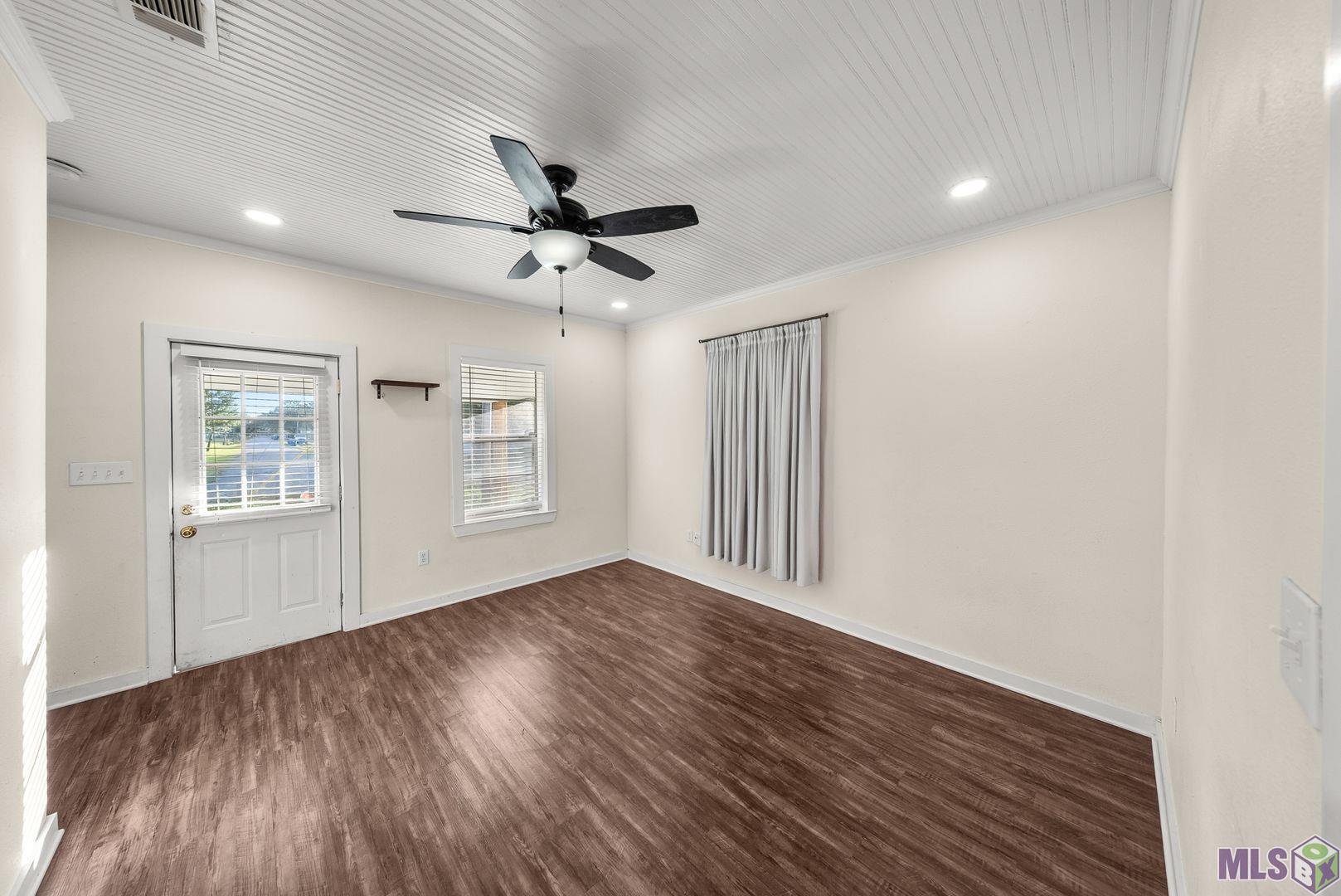 306 Courthouse Street Port Allen, LA 70767 - Photo 3 of 7