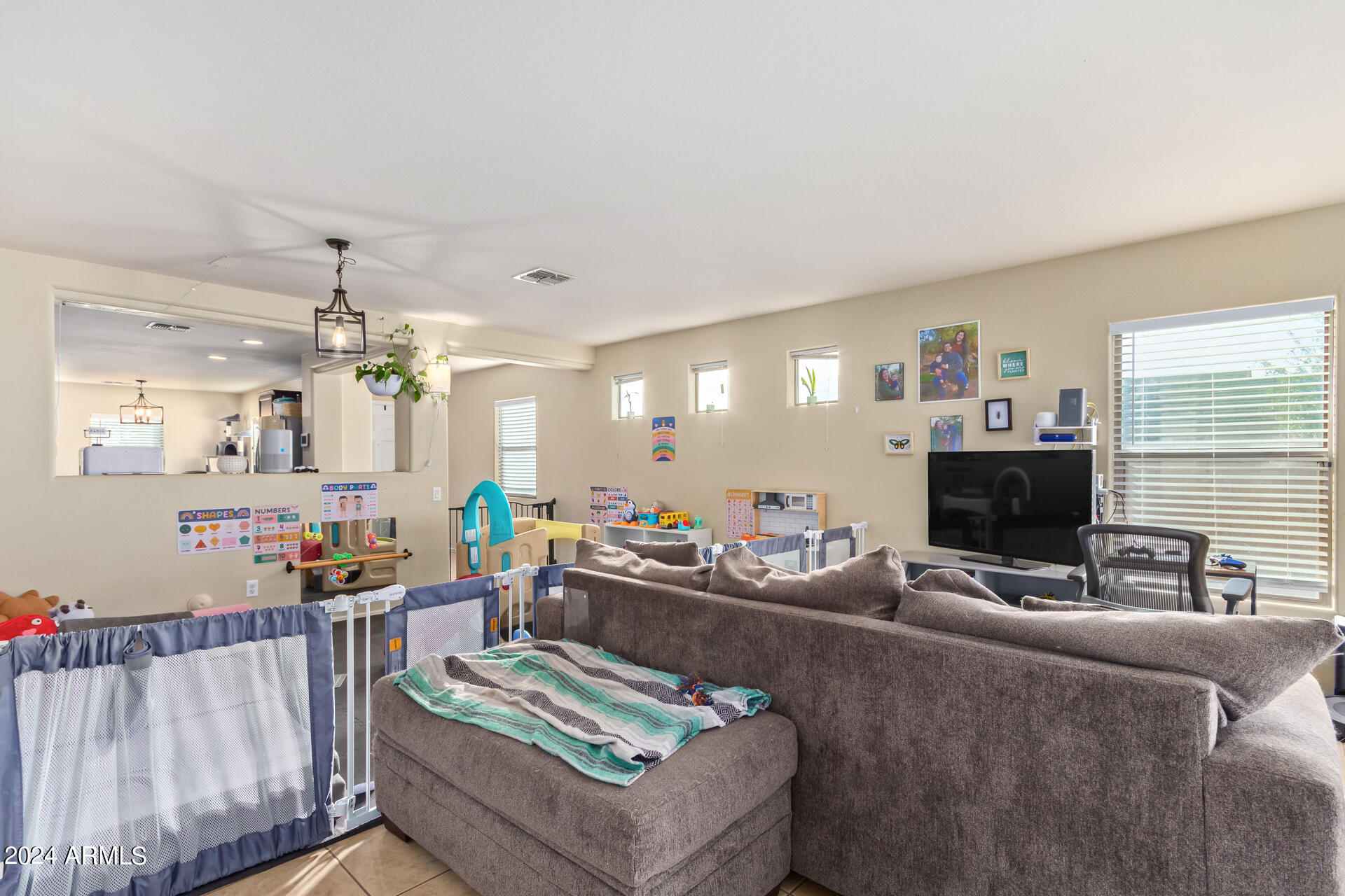 43274 West Cowpath Road Maricopa, AZ 85138 - Photo 10 of 26 Natural Light