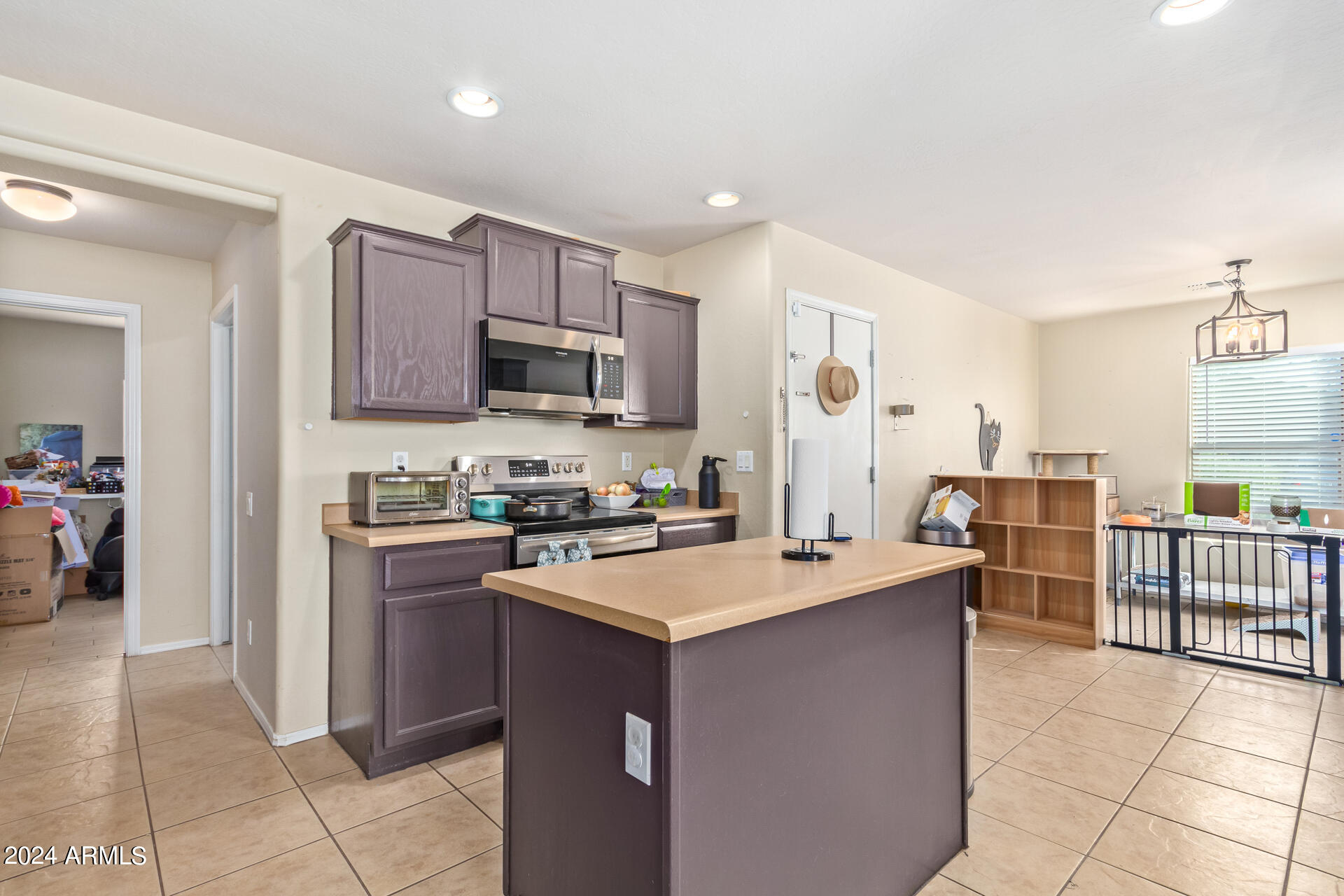 43274 West Cowpath Road Maricopa, AZ 85138 - Photo 12 of 26 Lots of counter space