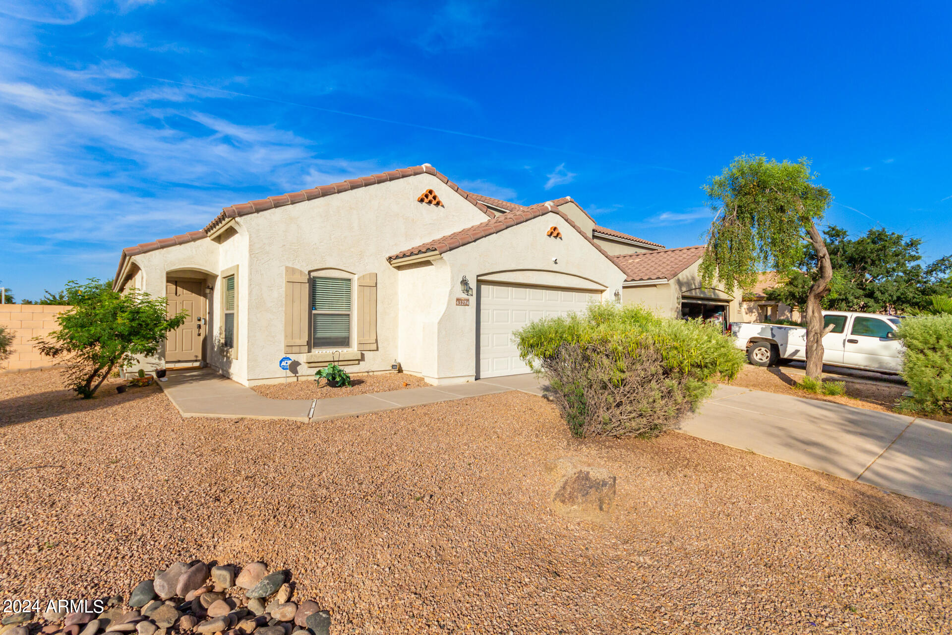 43274 West Cowpath Road Maricopa, AZ 85138 - Photo 4 of 26 Desert Landscaping
