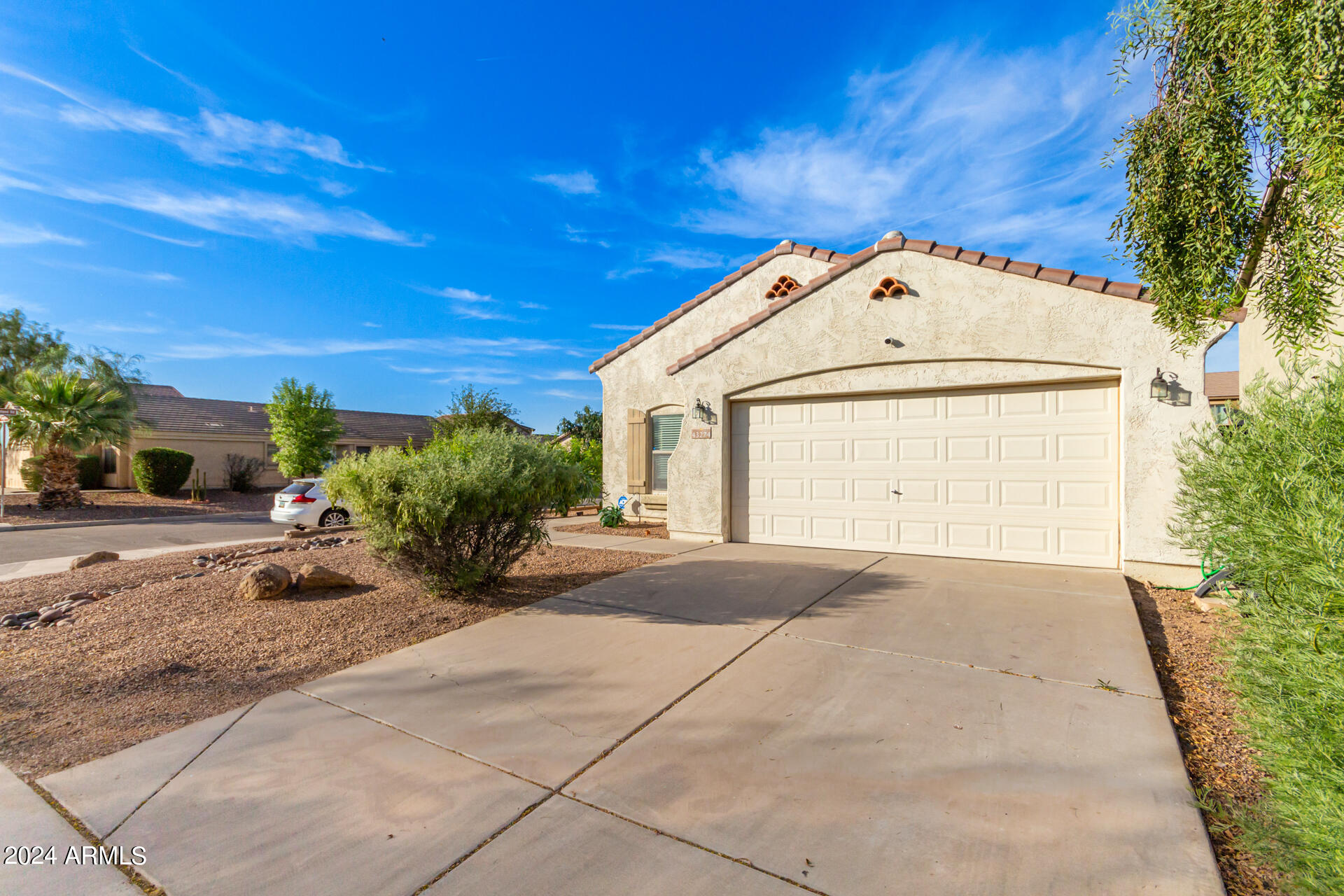 43274 West Cowpath Road Maricopa, AZ 85138 - Photo 6 of 26 2 Car Garage