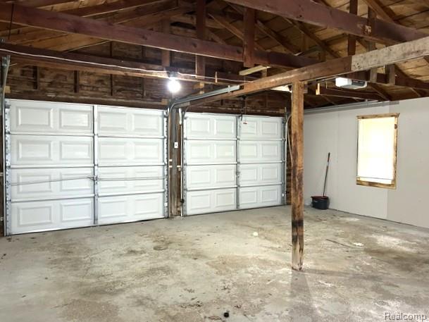 8475 Bridge Lake Road Clarkston, MI 48348 - Photo 27 of 31 2-cat attached garage