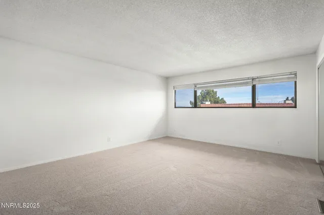 $3,400 | 3447 Skyline Boulevard, Reno, NV 89509