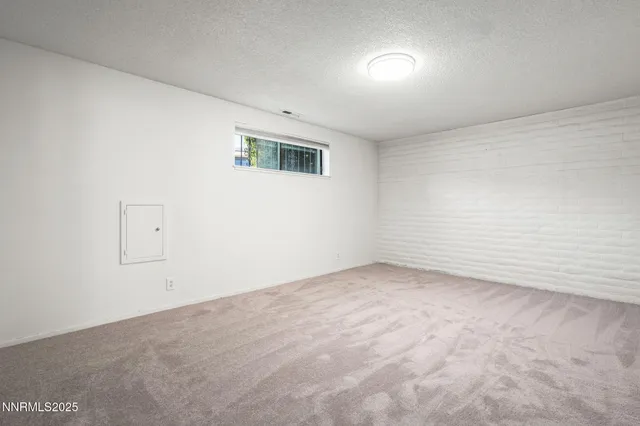 $3,400 | 3447 Skyline Boulevard, Reno, NV 89509