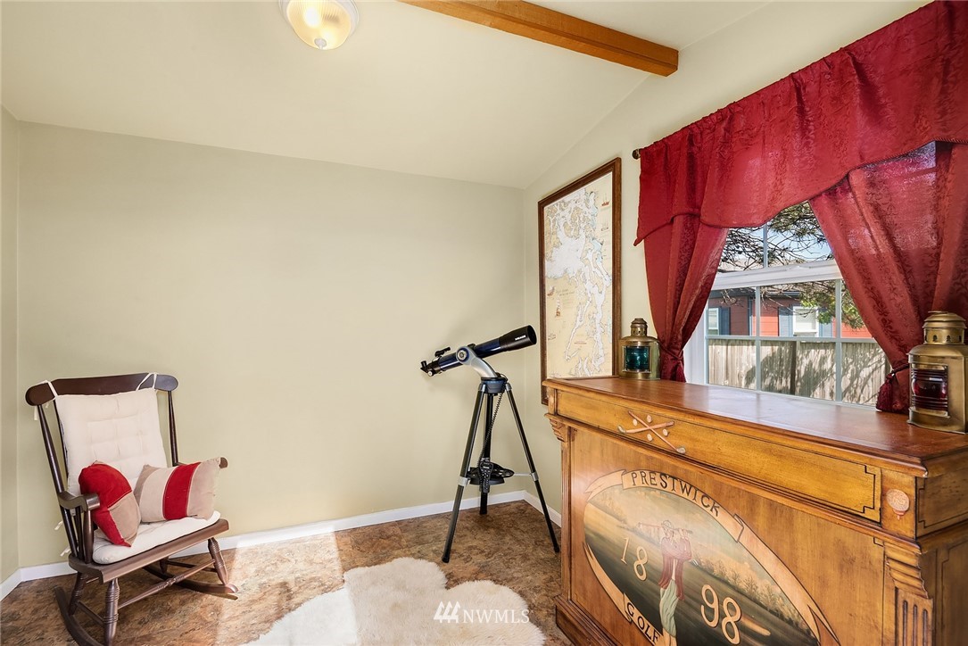 1856 Penn Cove Road Oak Harbor, WA 98277 - Photo 14 of 35 Gallery Image 14