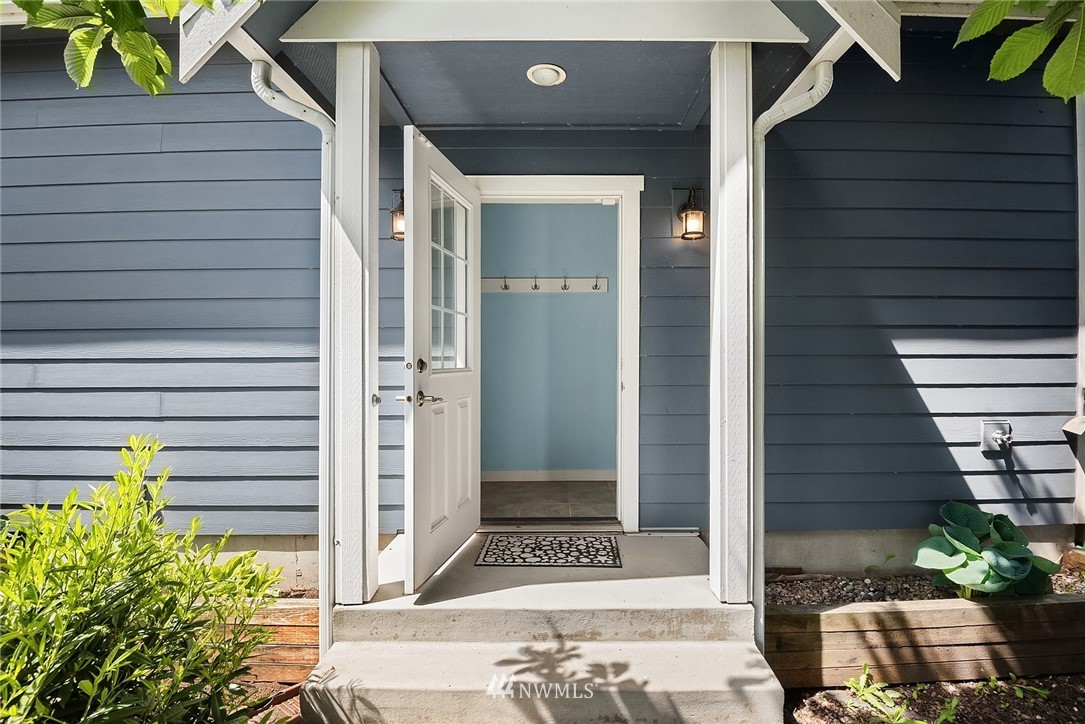 1856 Penn Cove Road Oak Harbor, WA 98277 - Photo 17 of 35 Gallery Image 17