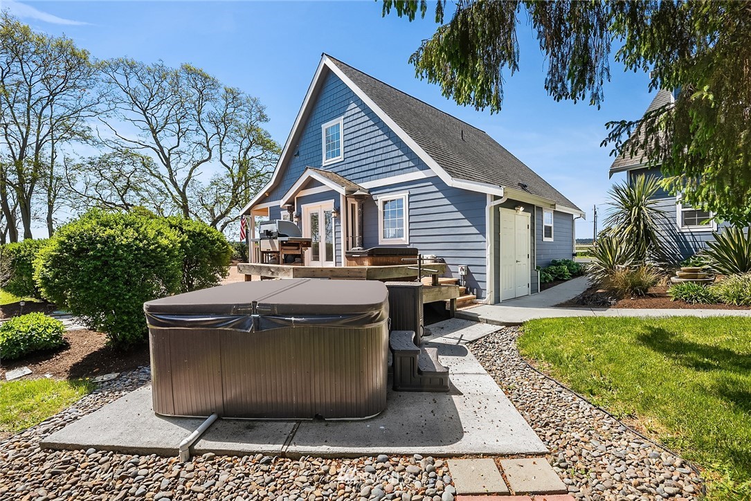1856 Penn Cove Road Oak Harbor, WA 98277 - Photo 24 of 35 Gallery Image 24