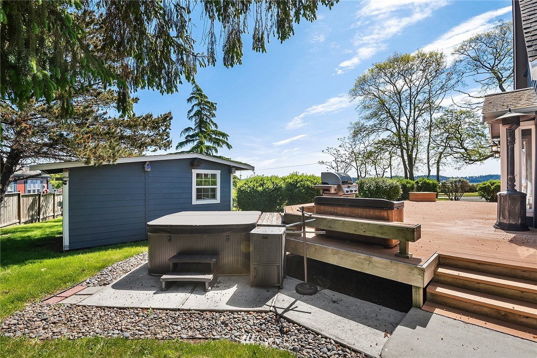 1856 Penn Cove Road Oak Harbor, WA 98277 - Photo 25 of 35 Gallery Image 25