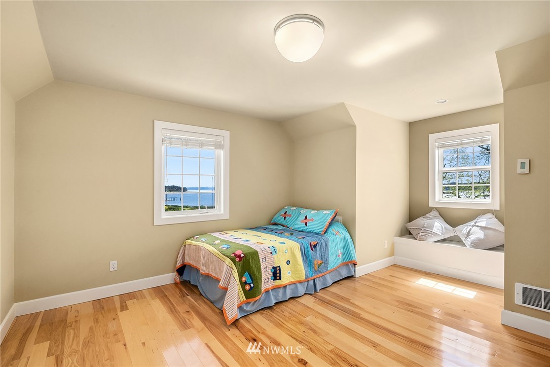 1856 Penn Cove Road Oak Harbor, WA 98277 - Photo 10 of 35 Gallery Image 10