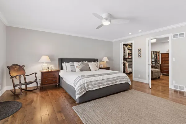 $1,150,000 | 7108 Shannon Drive, Edina, MN 55439