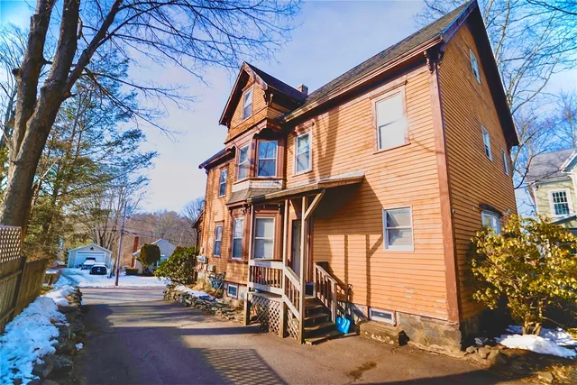 $689,900 | 34 Warren Street, Taunton, MA 02780