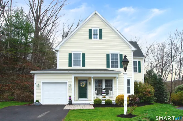 $489,900 | 15 Rockledge Lane, Canton, CT 06019