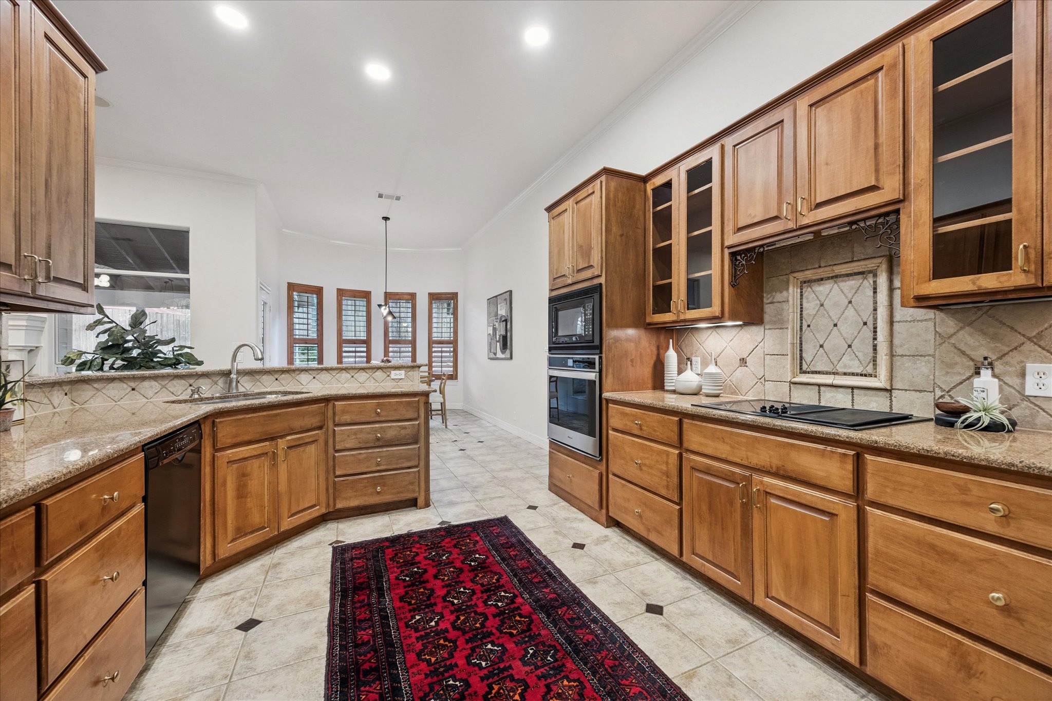 110 Copperleaf Road Lakeway, TX 78734 - Photo 8 of 35