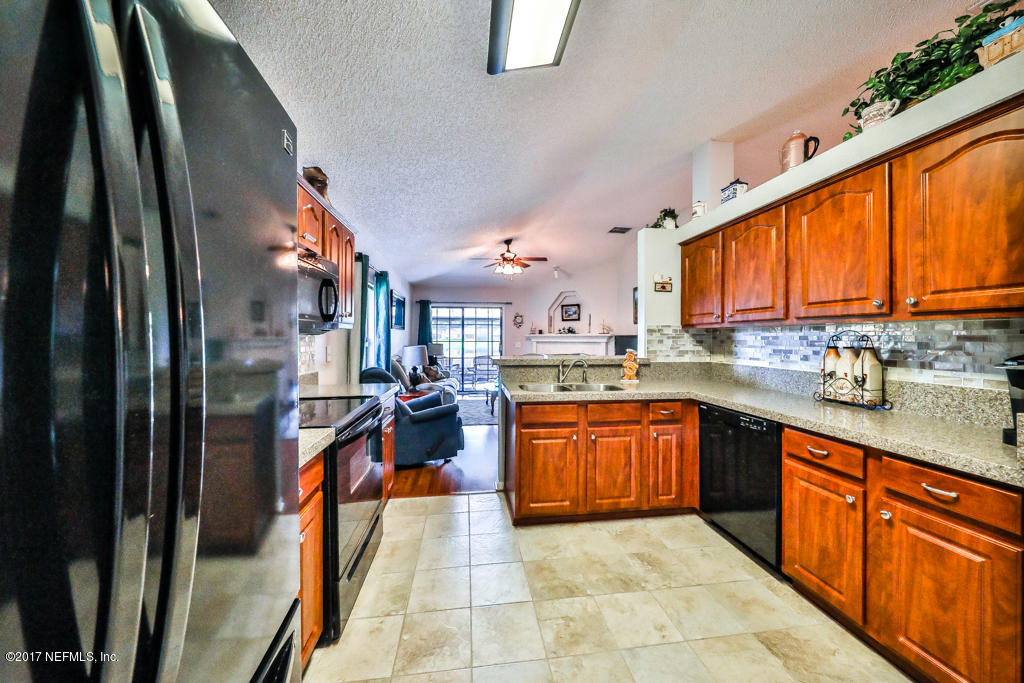 11889 Swooping Willow Road Jacksonville, FL 32223 - Photo 16 of 31 573A0015