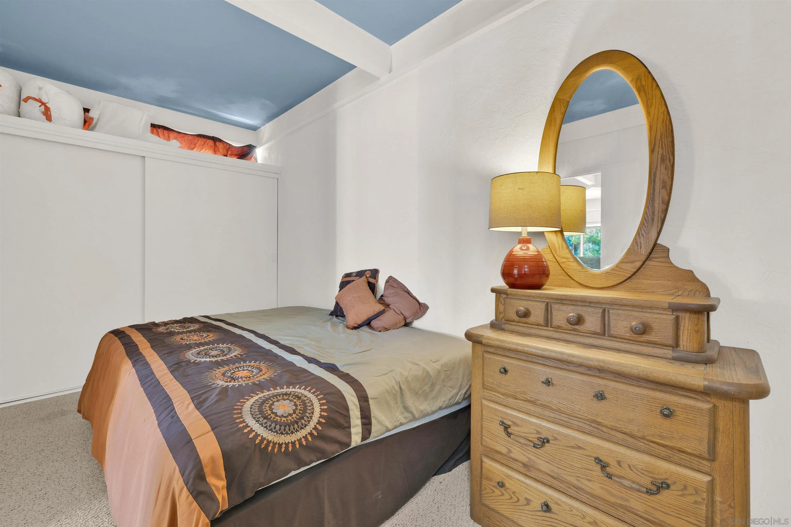 119 Montezuma Road Borrego Springs, CA 92004 - Photo 18 of 47 a bedroom with a bed and a dresser