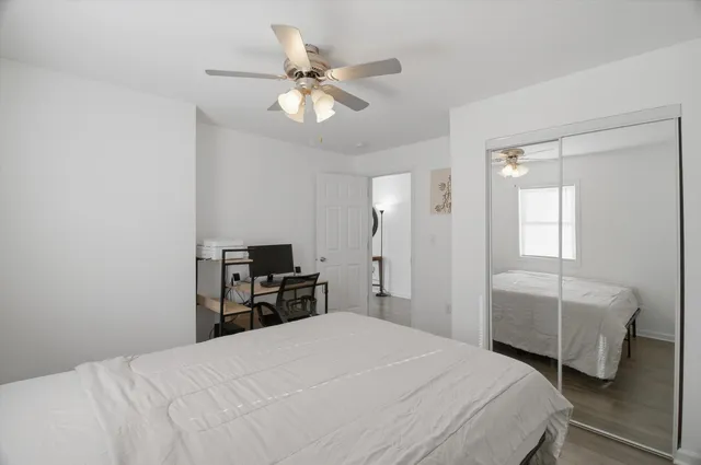 $259,900 | 42380 North Lake Drive, Antioch, IL 60002