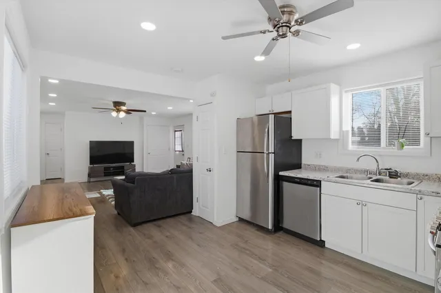 $259,900 | 42380 North Lake Drive, Antioch, IL 60002