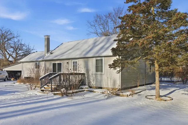 $259,900 | 42380 North Lake Drive, Antioch, IL 60002