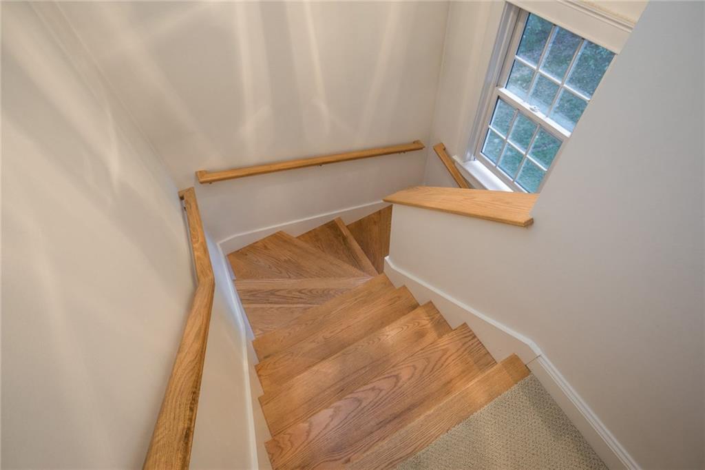 19 Passaic Road Cape Neddick, ME 03902 - Photo 20 of 34 A view from the upper landing.