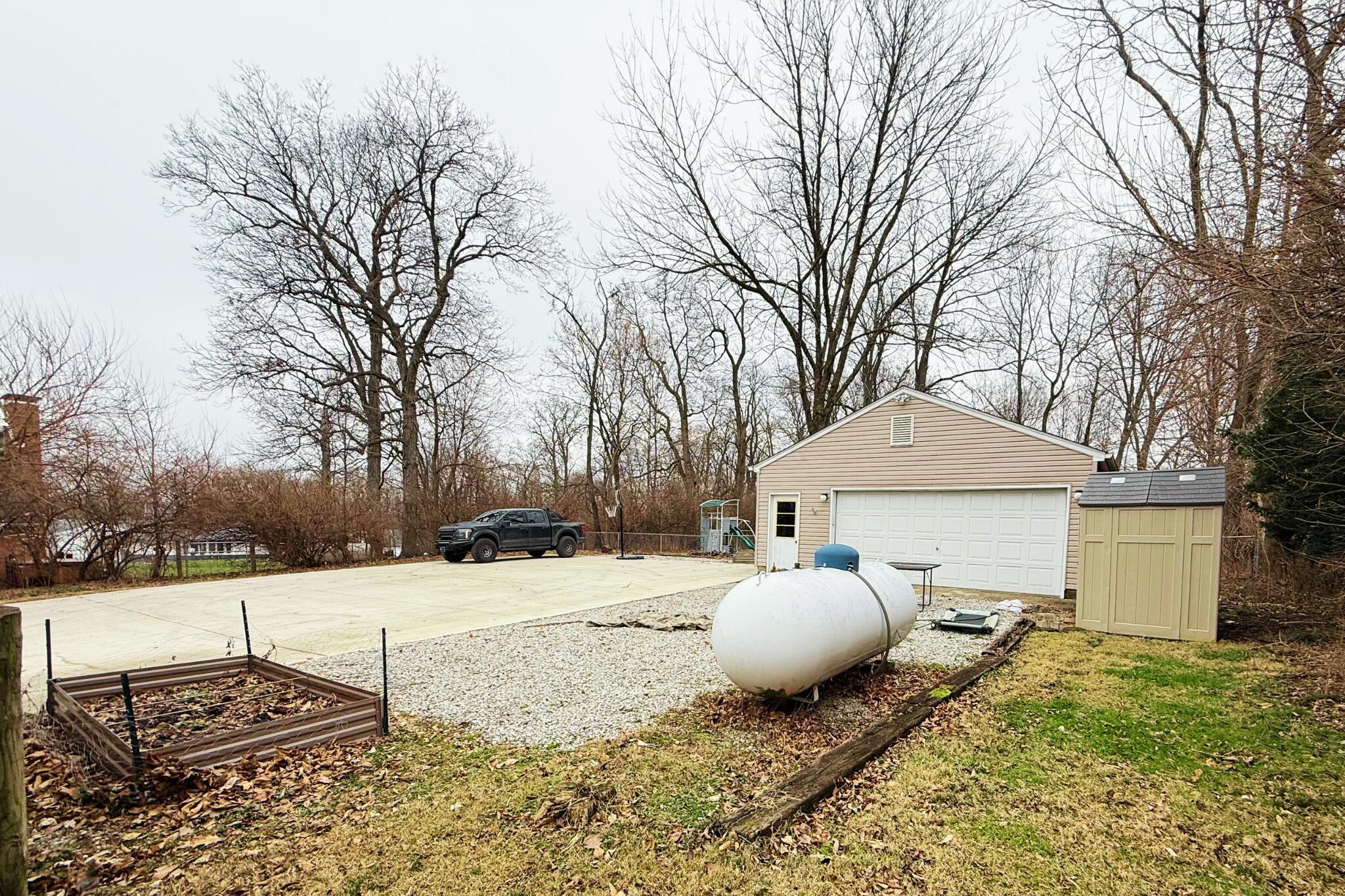438 Grange Hall Road Dayton, OH 45430 - Photo 32 of 34 Outside back 1 (1)