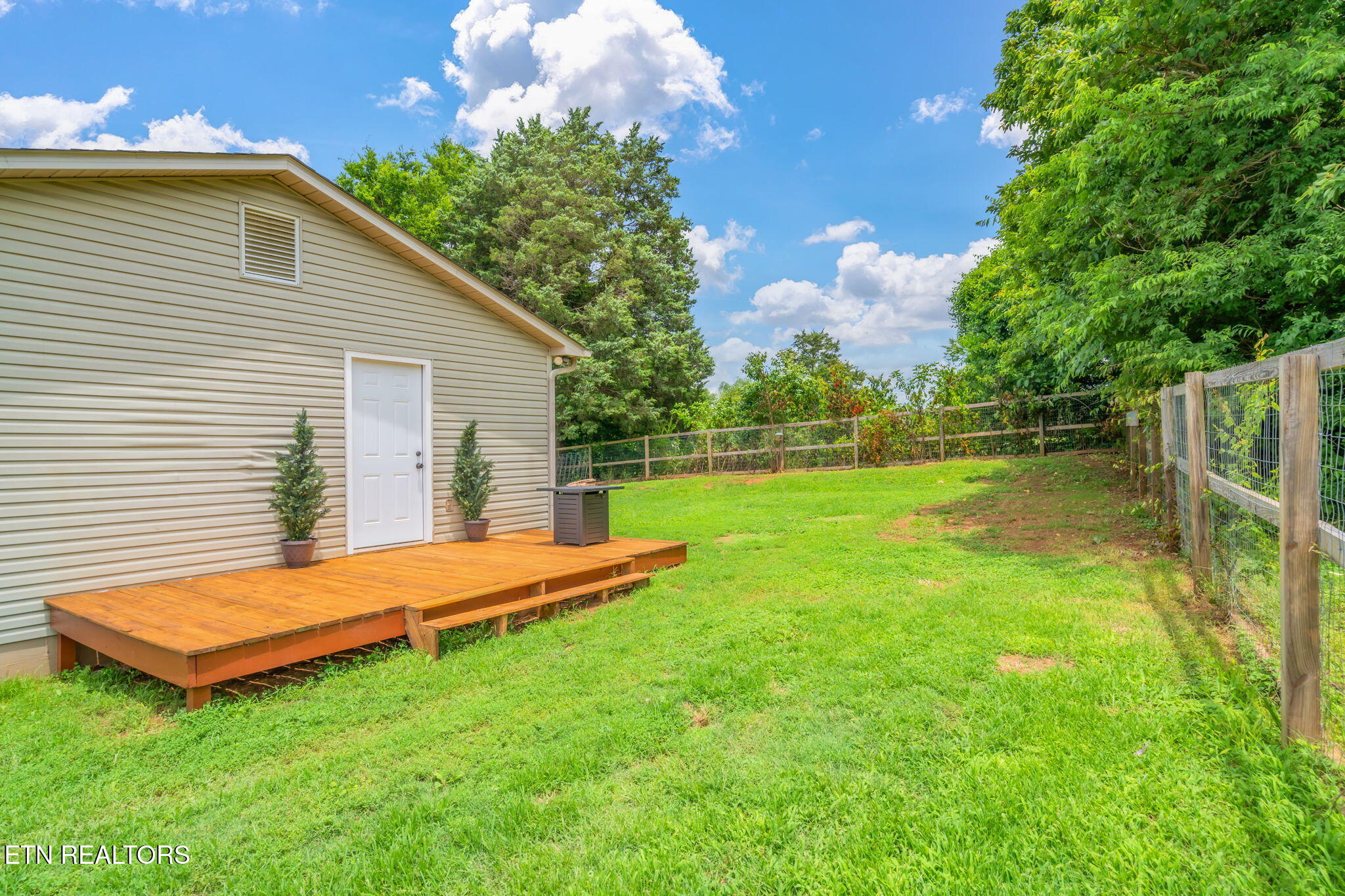 555 North Trigonia Road Greenback, TN 37742 - Photo 34 of 41 34-web-or-mls-555 N. Trigonia Road-35