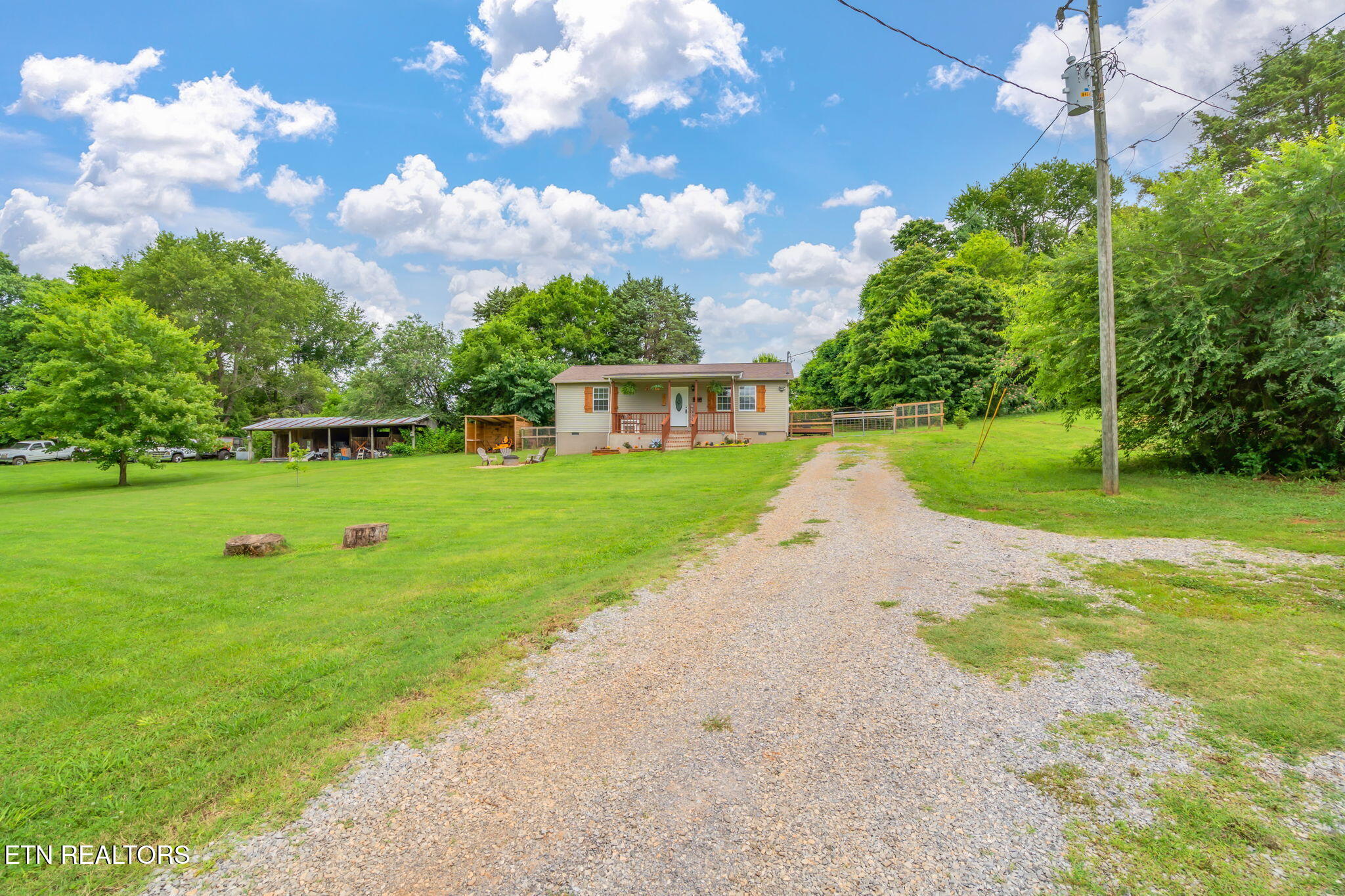 555 North Trigonia Road Greenback, TN 37742 - Photo 7 of 41 7-web-or-mls-555 N. Trigonia Road-8